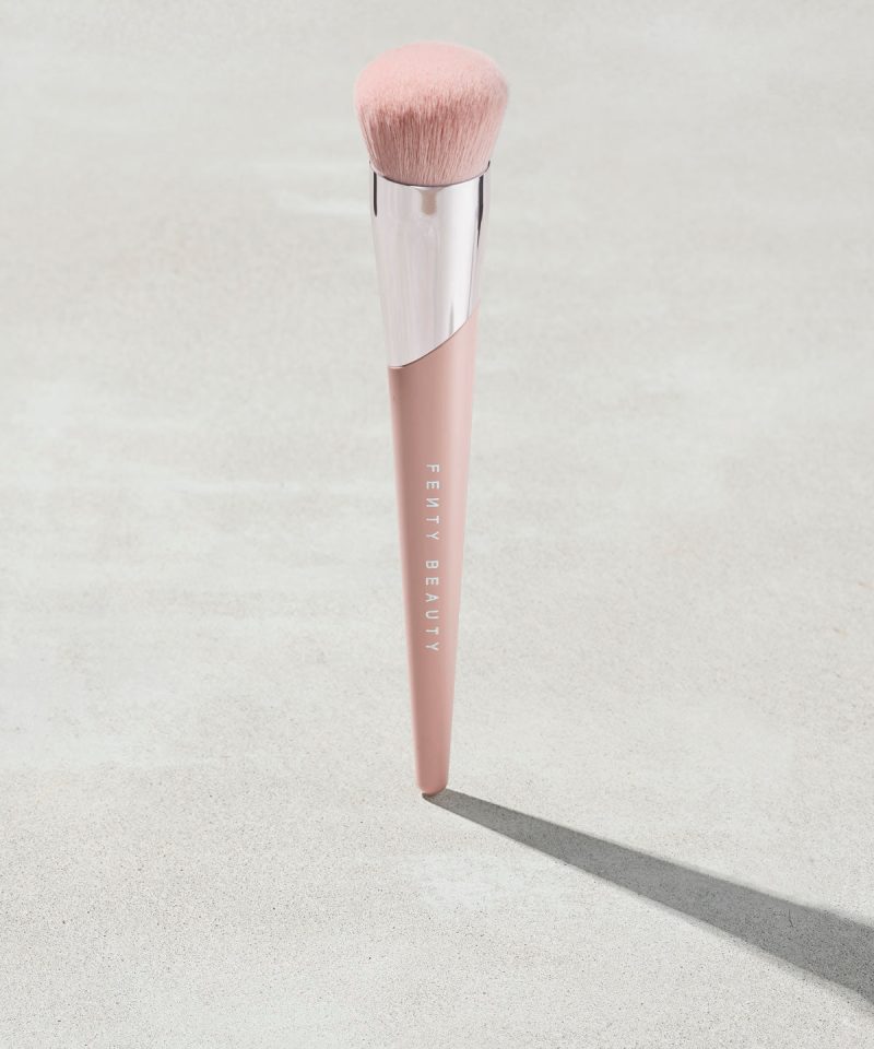 Kabuki-Buff Foundation Brush 115