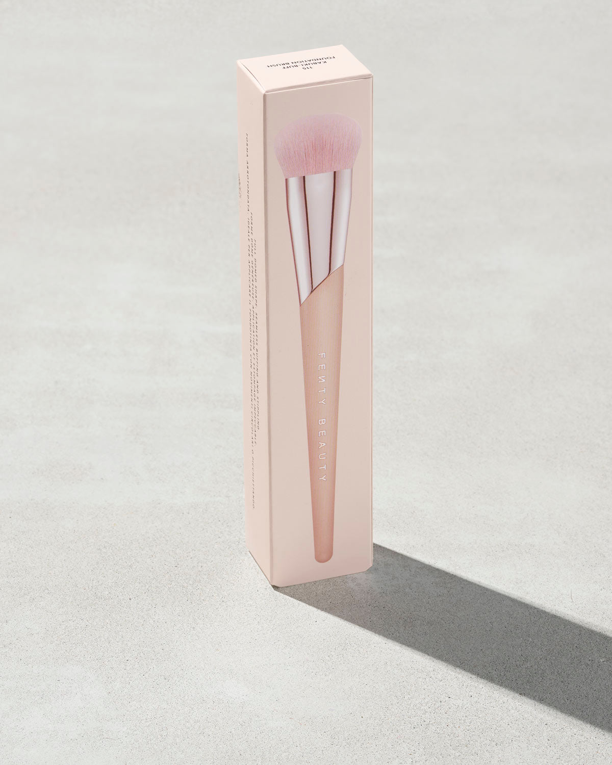 Kabuki-Buff Foundation Brush 115 - Image 4