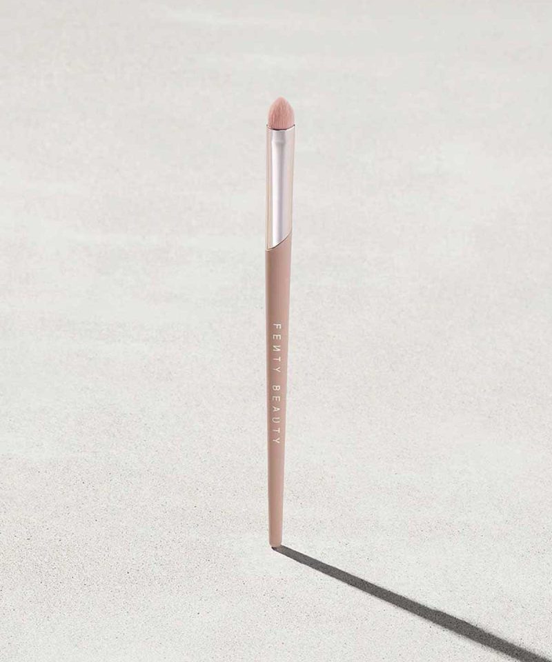 Precise Definition Eyeshadow Brush 220