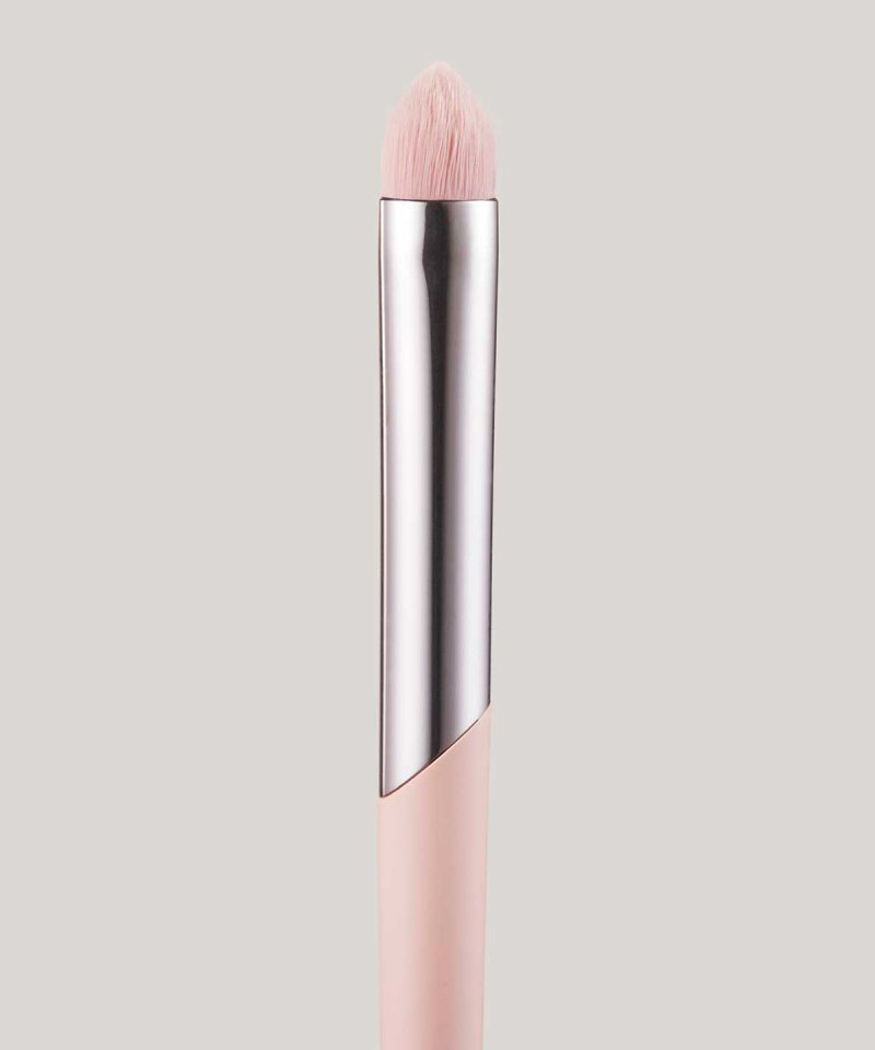 Alternative view of Precise Definition Eyeshadow Brush 220