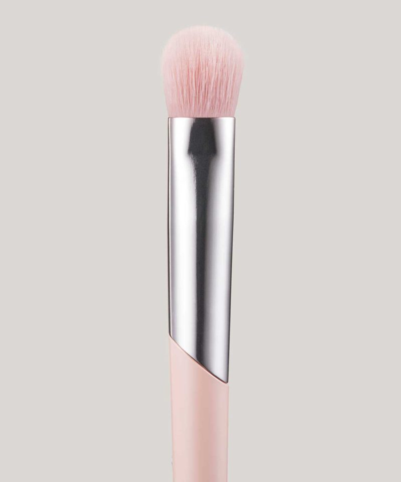 Alternative view of Plush Eyeshadow Brush 240