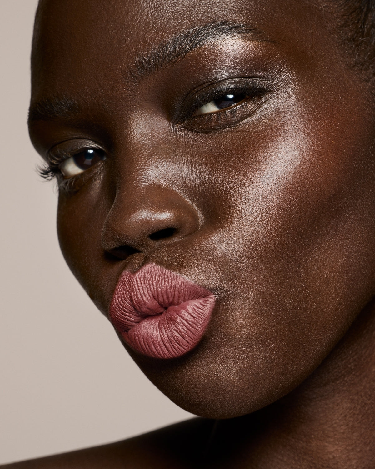 Stunna Lip Paint Longwear Fluid Lip Color — Uncuffed - Image 2