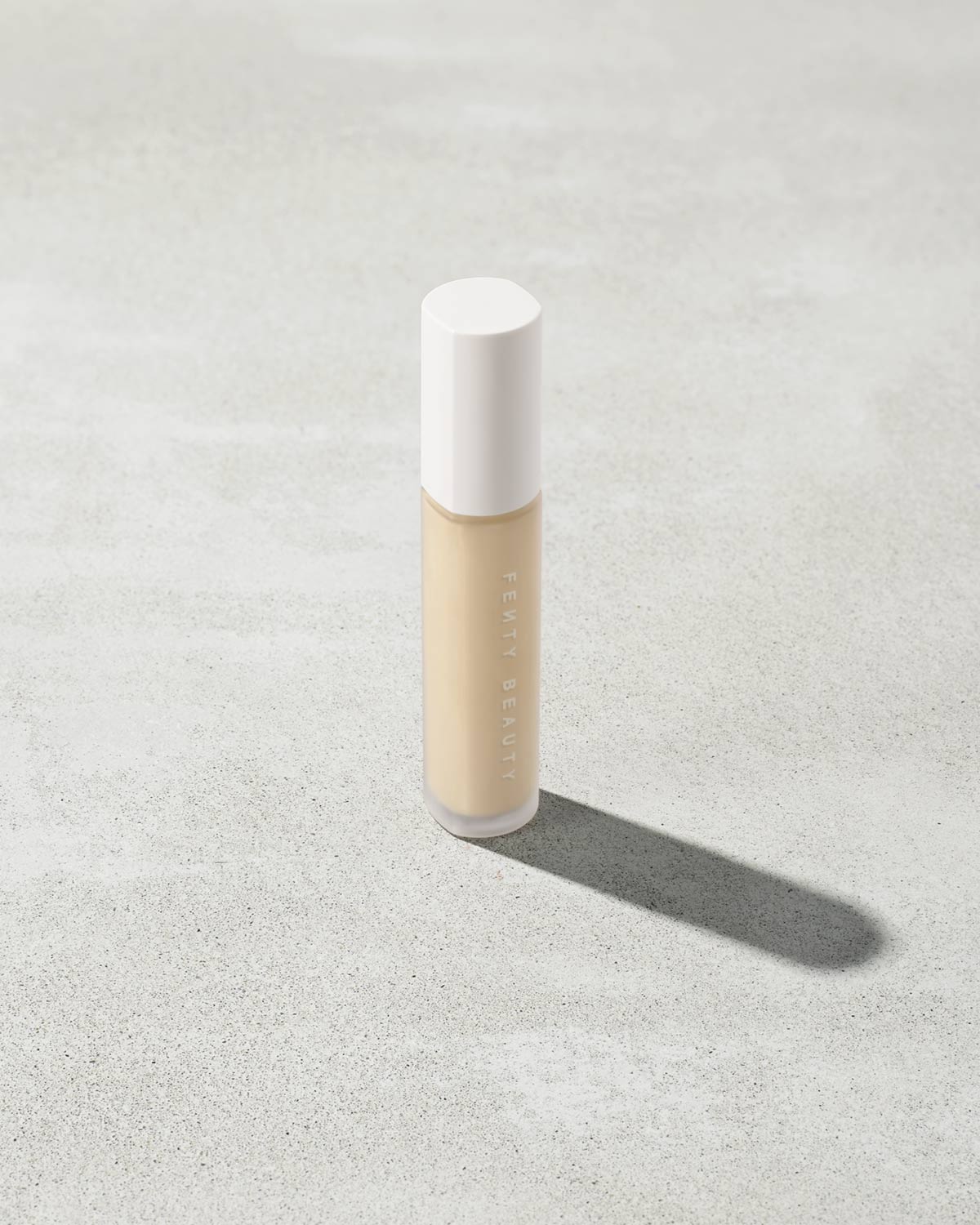 Pro Filt'r Instant Retouch Concealer — #130 - Image 9