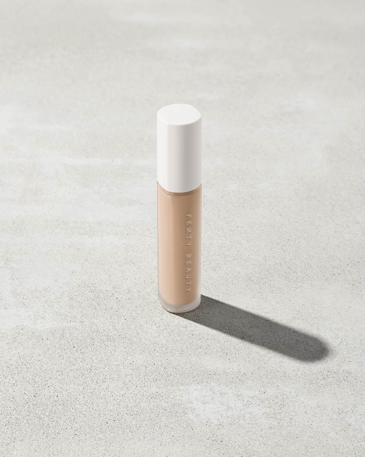 Pro Filt'r Instant Retouch Concealer — #200 - Image 9