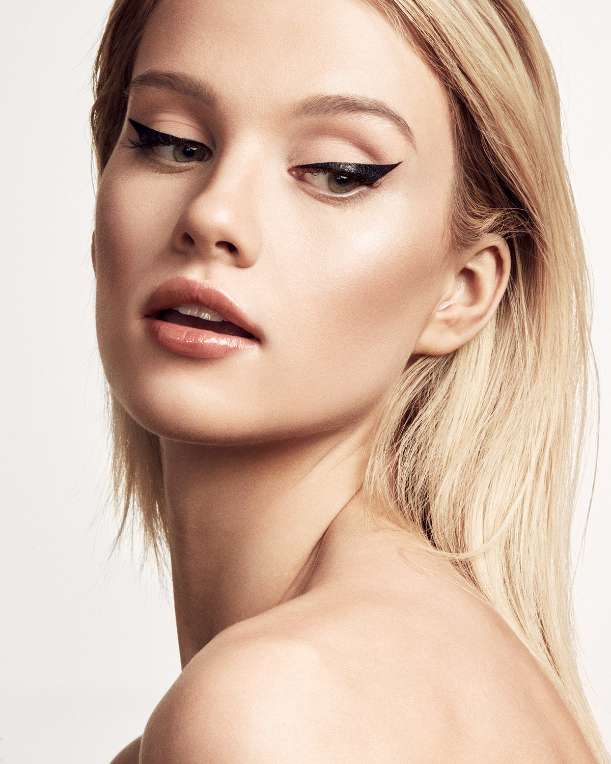 Flyliner Longwear Liquid Eyeliner — Cuz I'm Black - Image 2