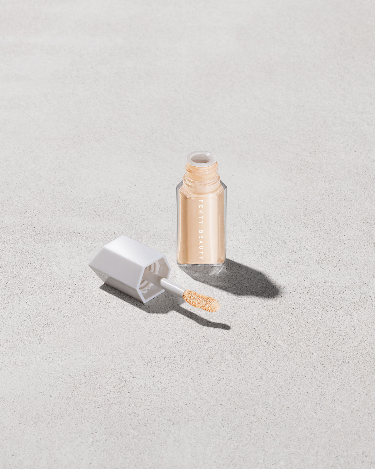 We're Even Hydrating Longwear Concealer — 220W - Image 15