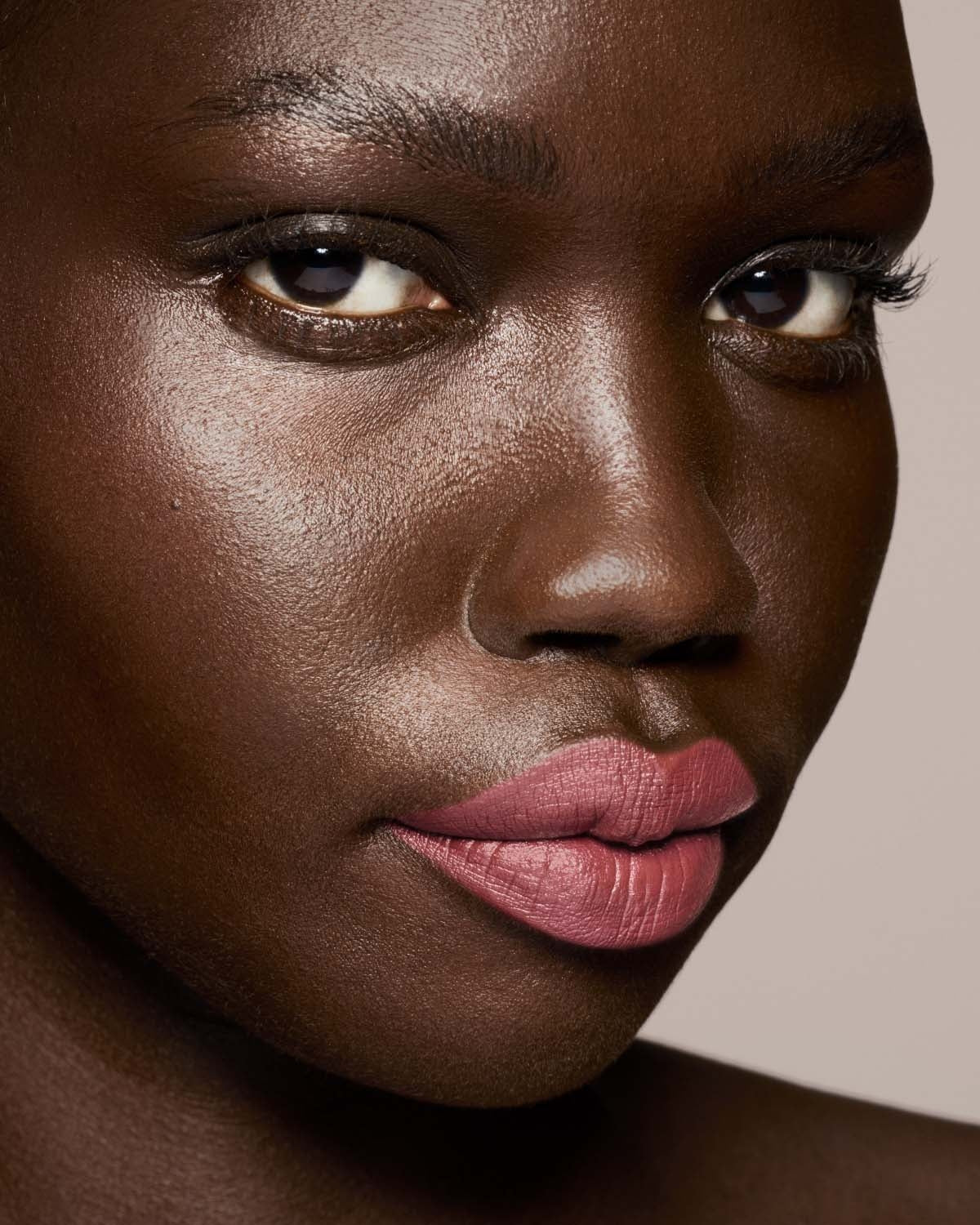 Stunna Lip Paint Longwear Fluid Lip Color — RiRi - Image 2