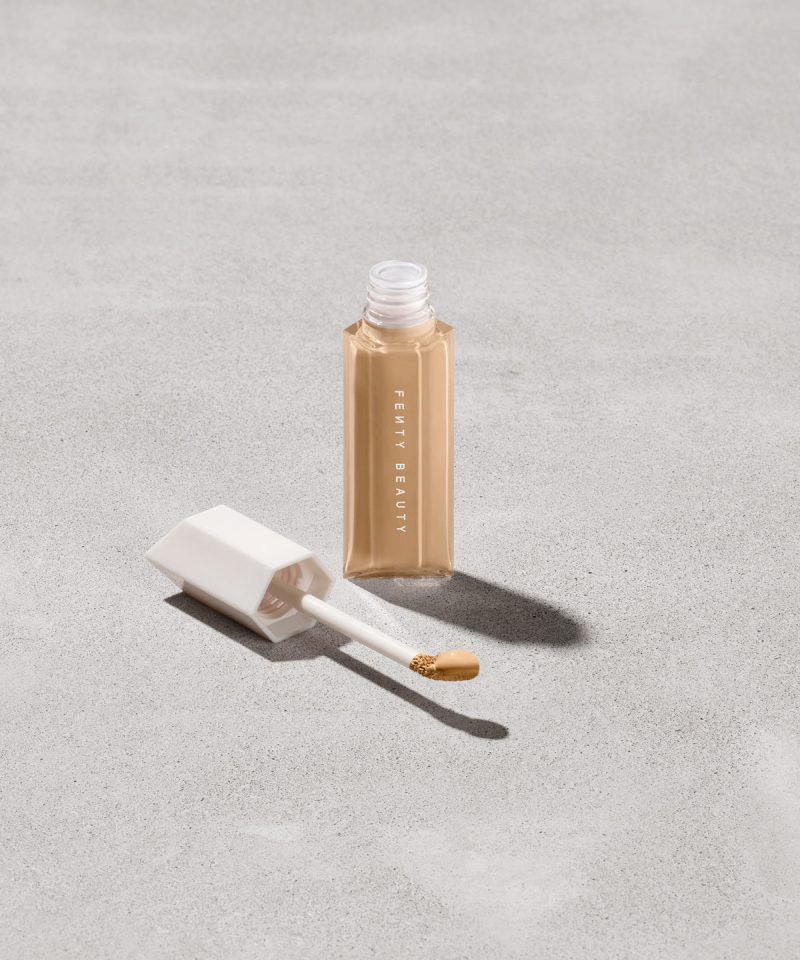 We're Even Hydrating Longwear Concealer — 235W