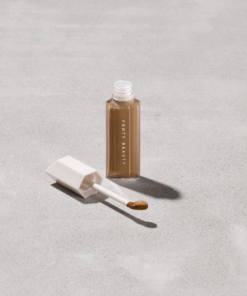 We're Even Hydrating Longwear Concealer — 370N