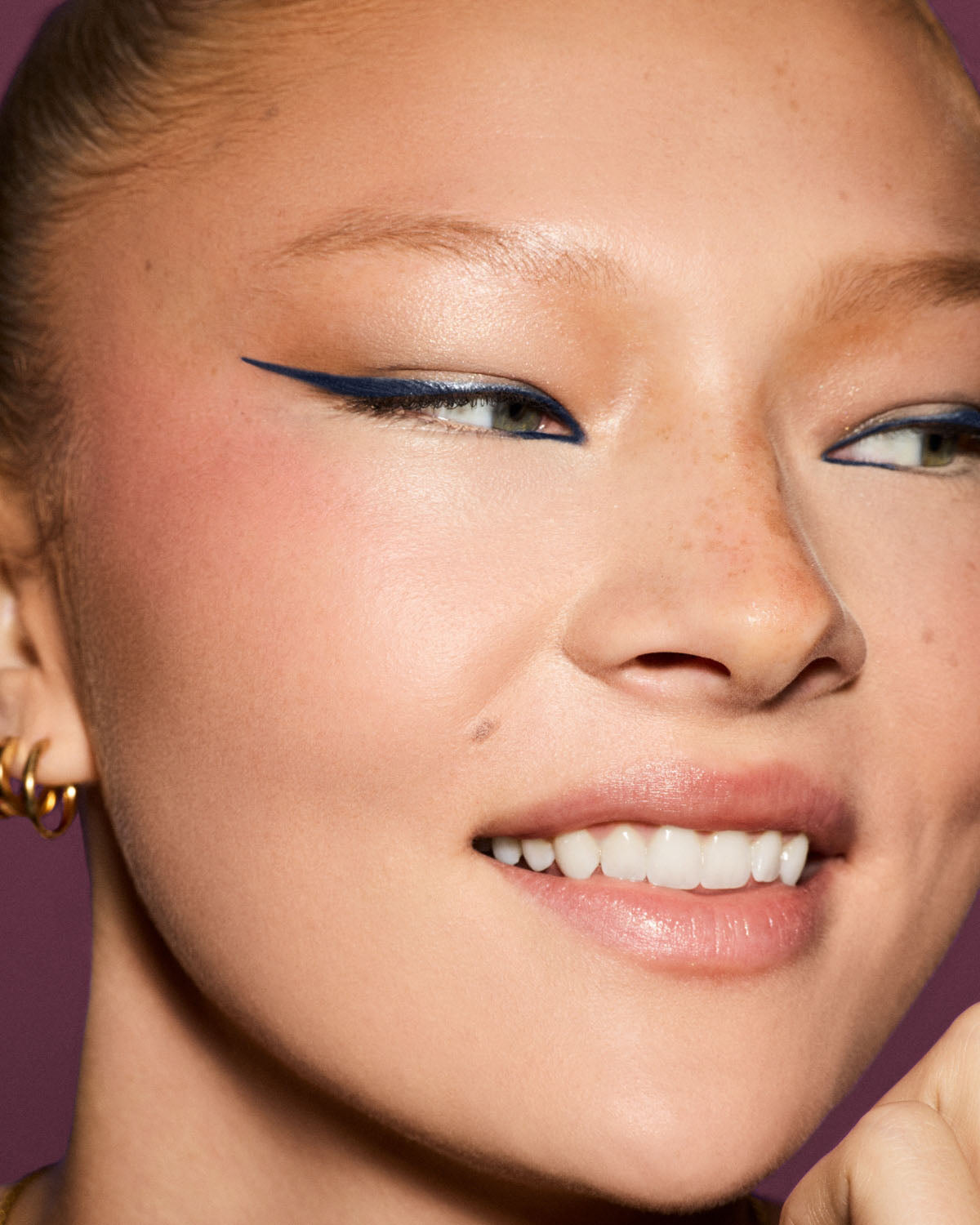 Fine Linez Lash Line-Enhancing Eyeliner — The Navy - Image 13