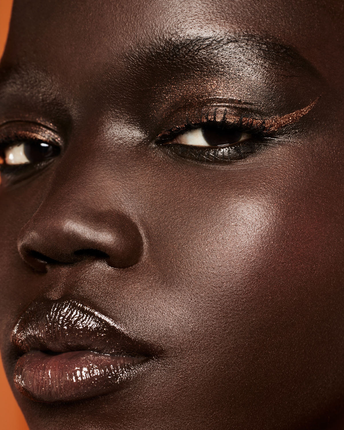 Glitty Lid Shimmer Liquid Eyeliner — Bronze All Ova Collection: Boozy Bronze - Image 3